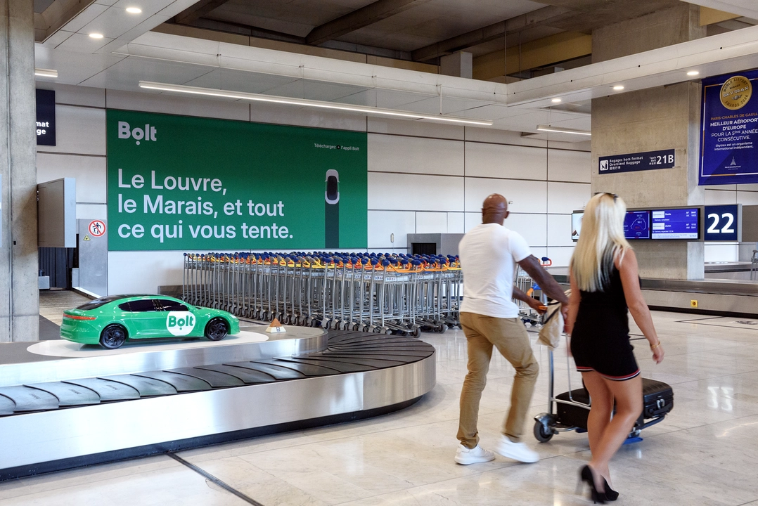 Bolt campaign, 3D object, iconic formats, OOH