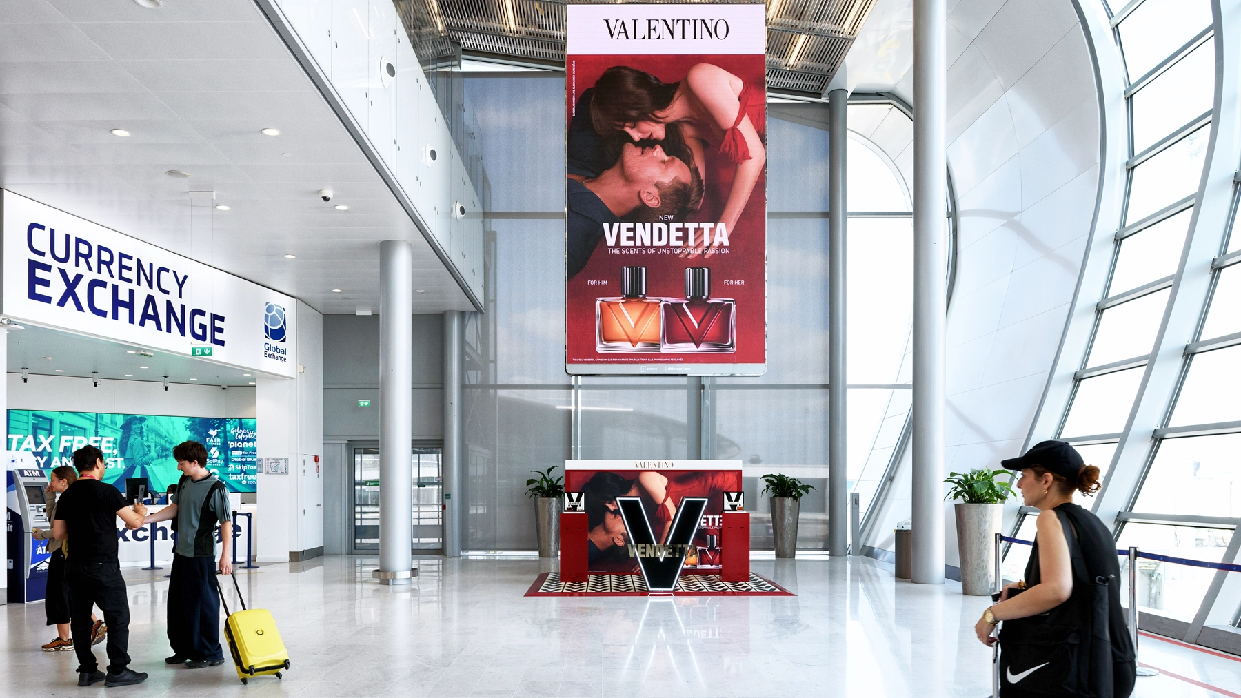 valentino vendetta campaign, shopping vertical screen