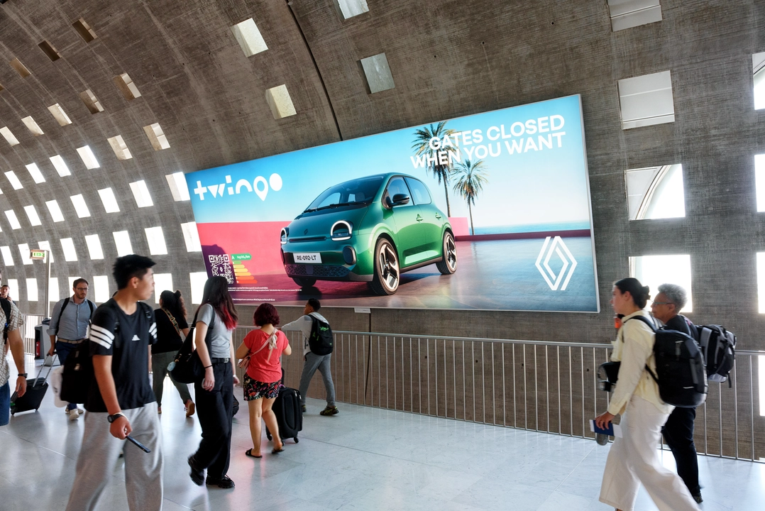 Bon Voyage Emergence, Renault campaign